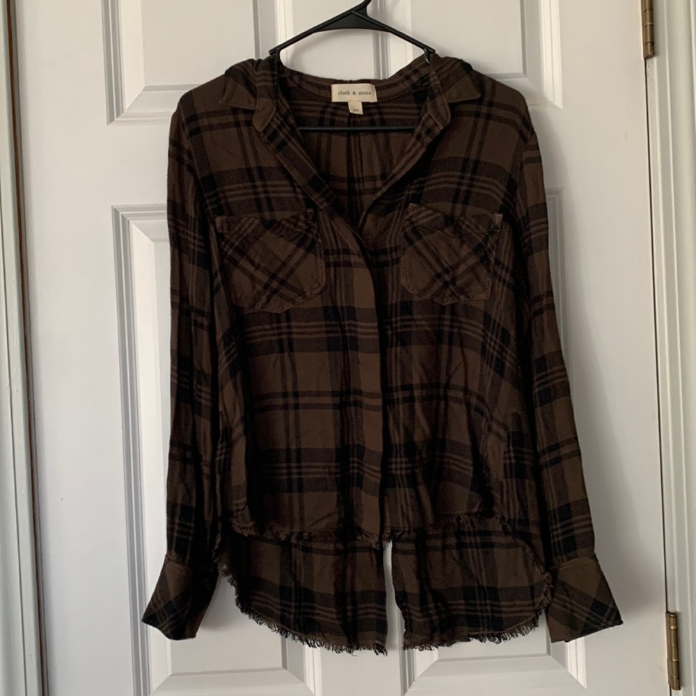 Cloth & Stone Plaid Button Up Shirt